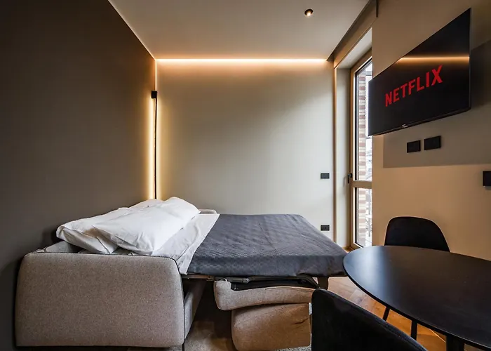 Luxury Suite With View Steps From The Duomo