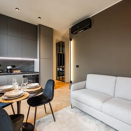 Luxury Suite With View Steps From The Duomo Milan Exterior photo
